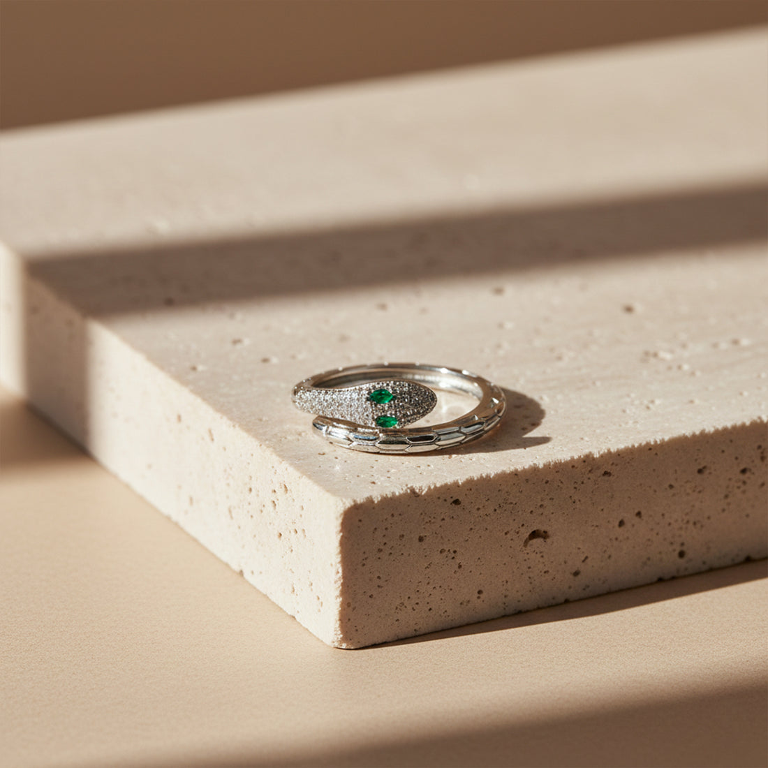 Emerald Viper Wrap Ring GWR -77