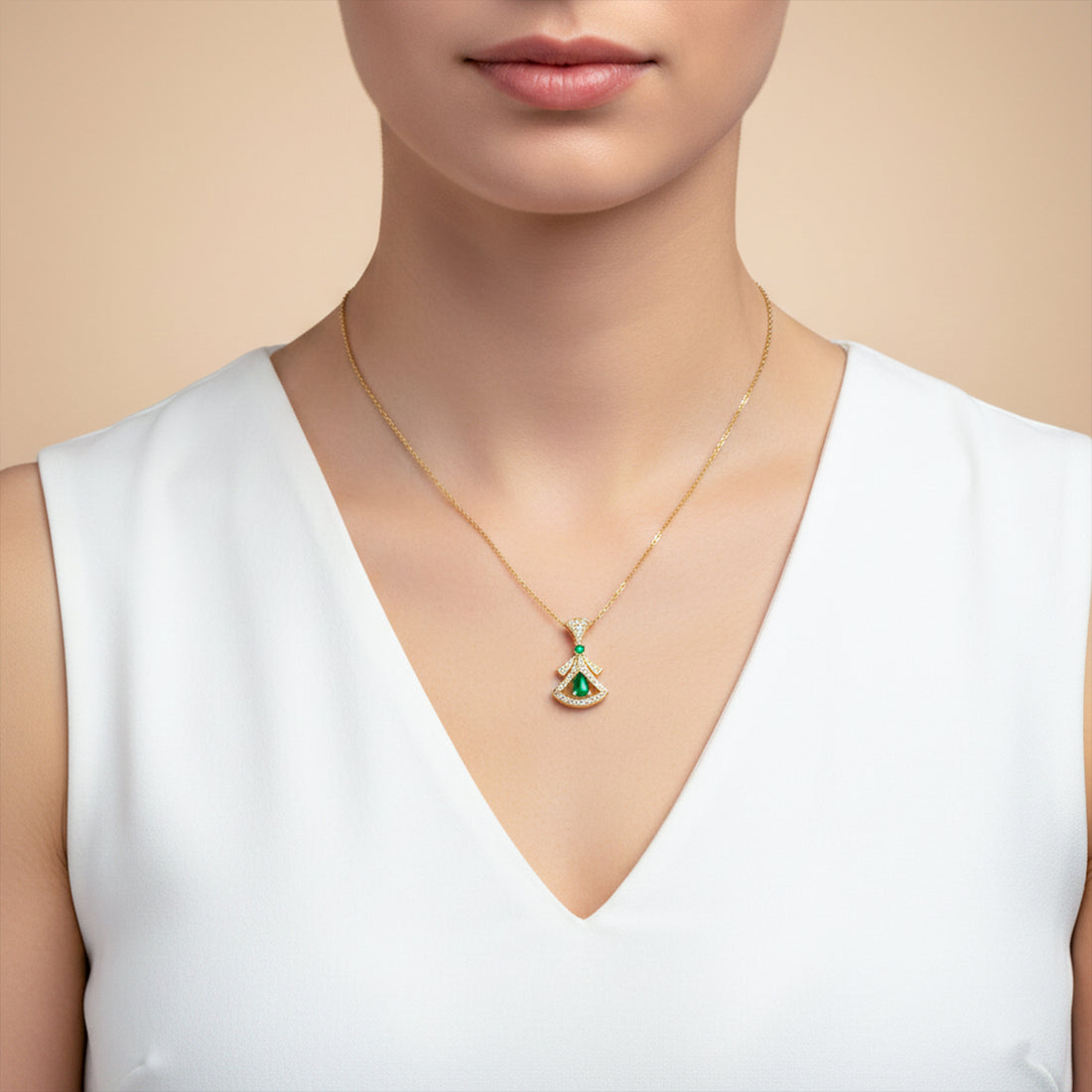 Emerald Fan Drop Pendant Necklace GWN -102