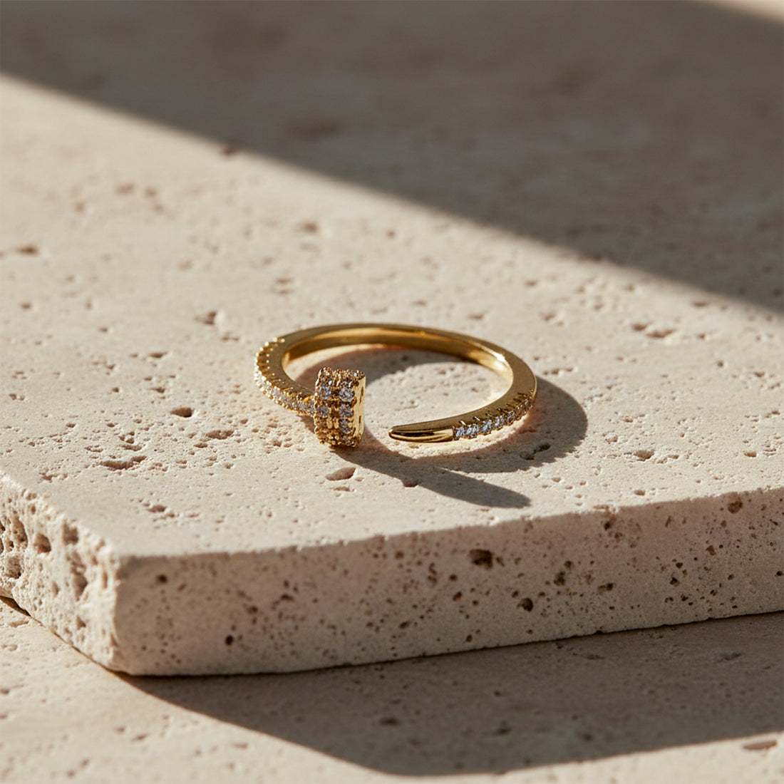 Golden Halo Bar Ring GWR -66