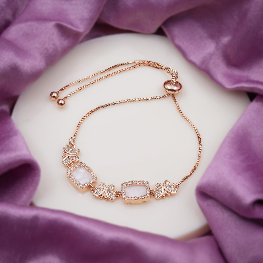 Kira Womens Braclate