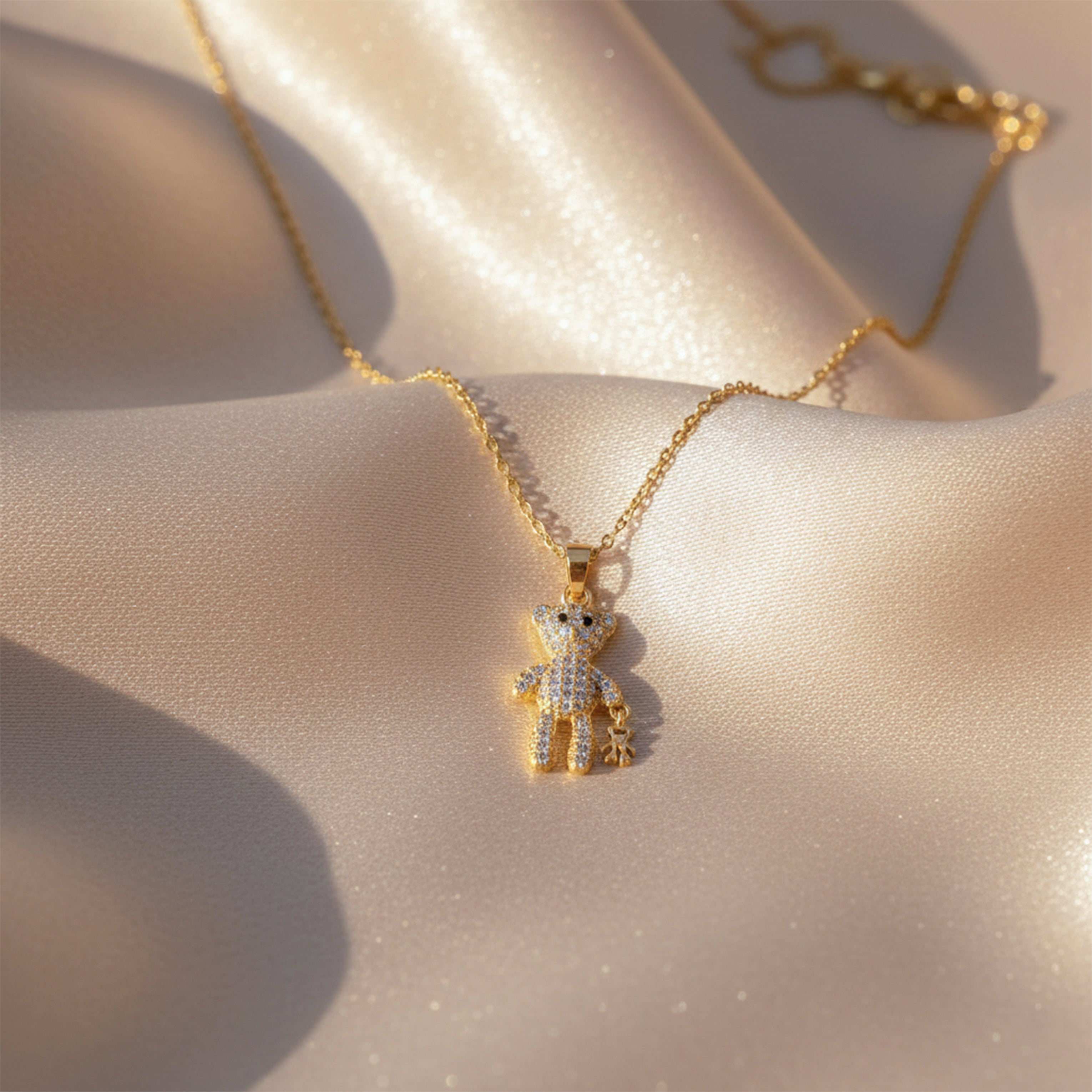 Pendant Necklace with Mini Charm GWN -86