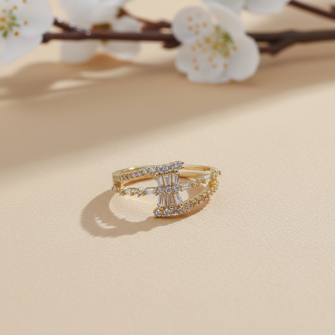 Aurora Radiance Crossover Ring GWR -82