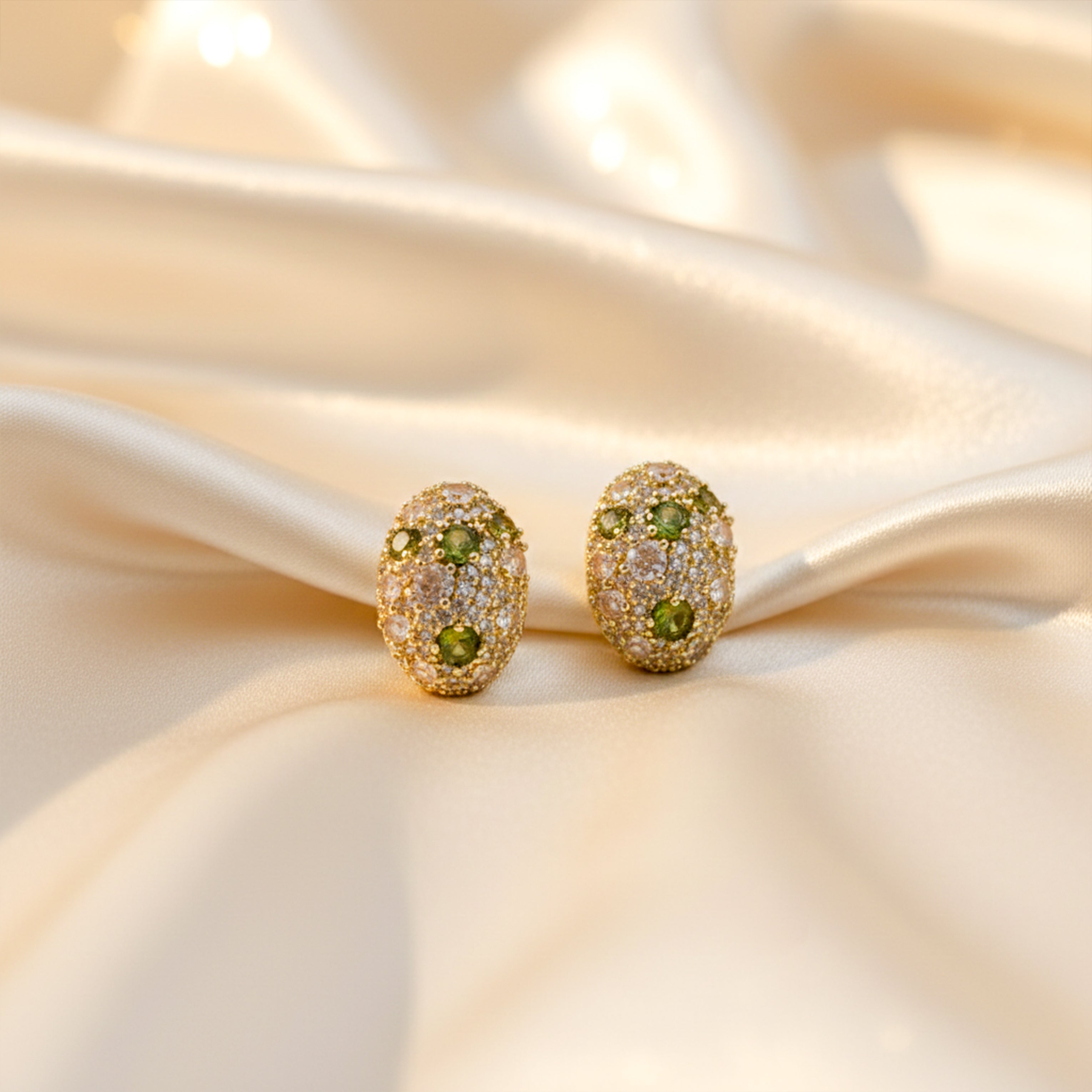 Emerald Glow Oval Stud Earrings GWE -124