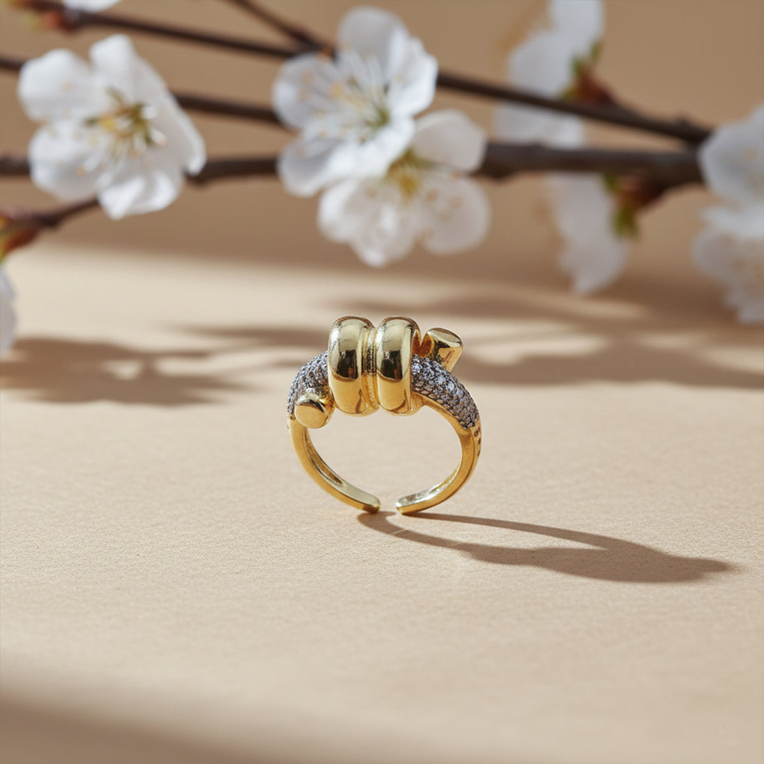 Luxe Knot Pavé Gold Ring GWR -26