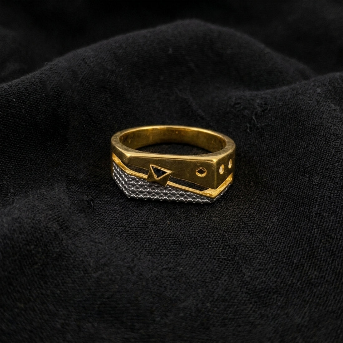 Golden Arrow Edge Ring GMR -26