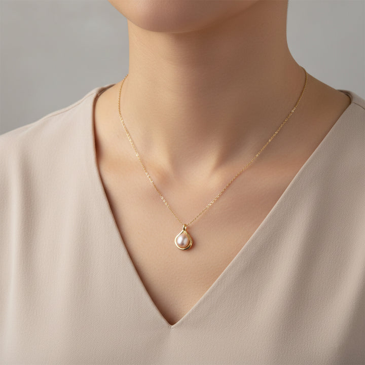 Elegant Gold Pearl Necklace GWN -34
