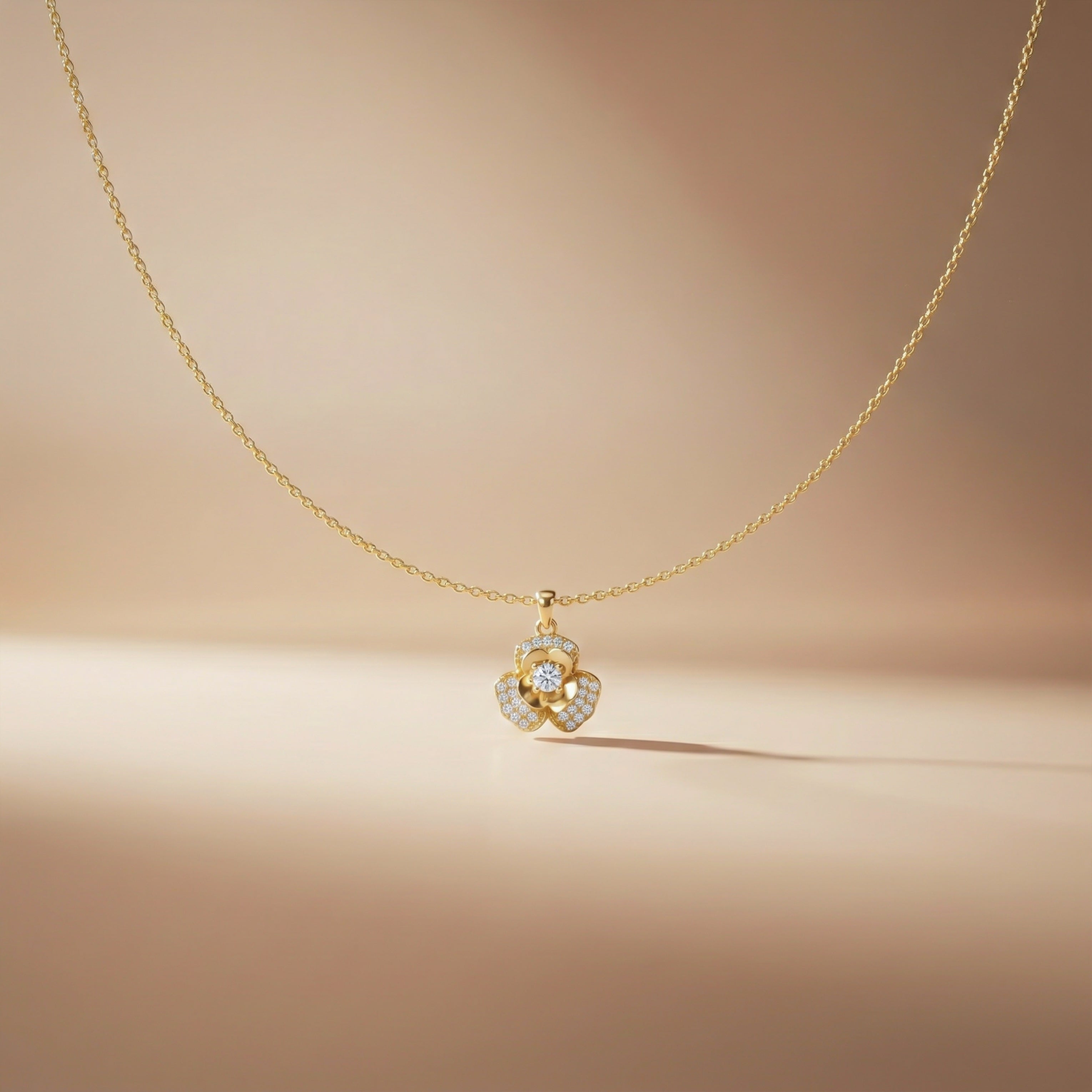 Bloom Flower Pendant Necklace GWN -108