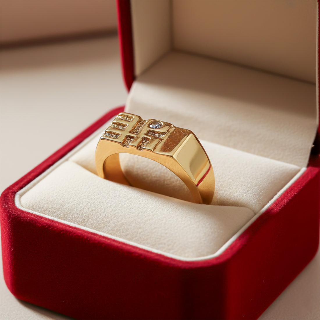 Royal Initial Ring GMR -18