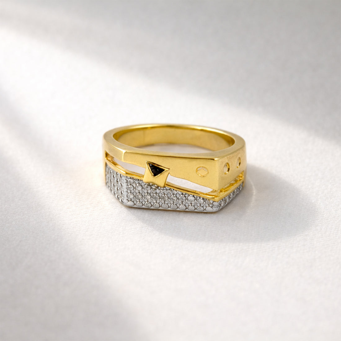 Golden Arrow Edge Ring GMR -26
