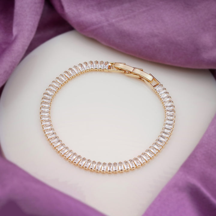 Hridaya Gold Tannis Braclate