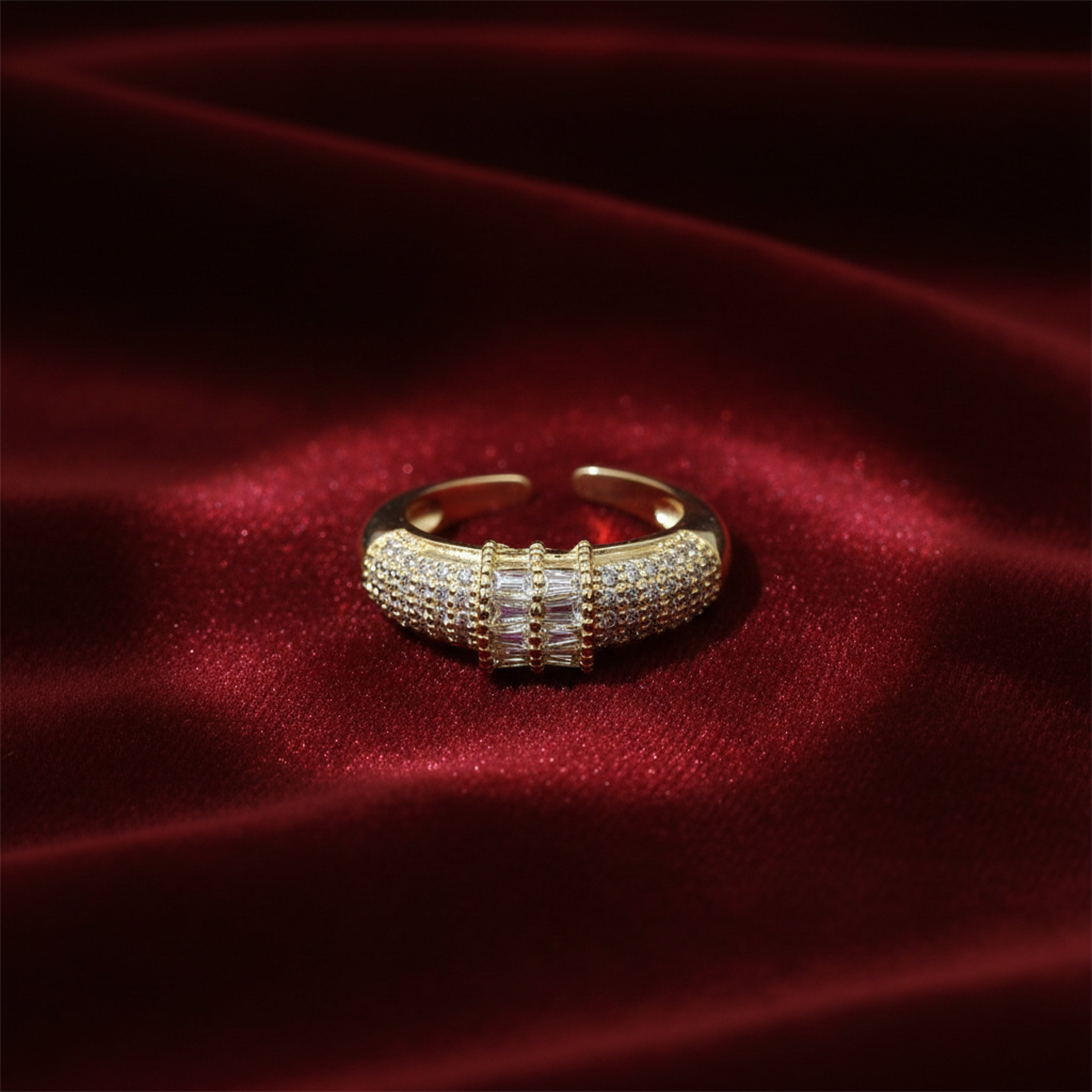 Regal Baguette Pavé Gold Ring GWR -23