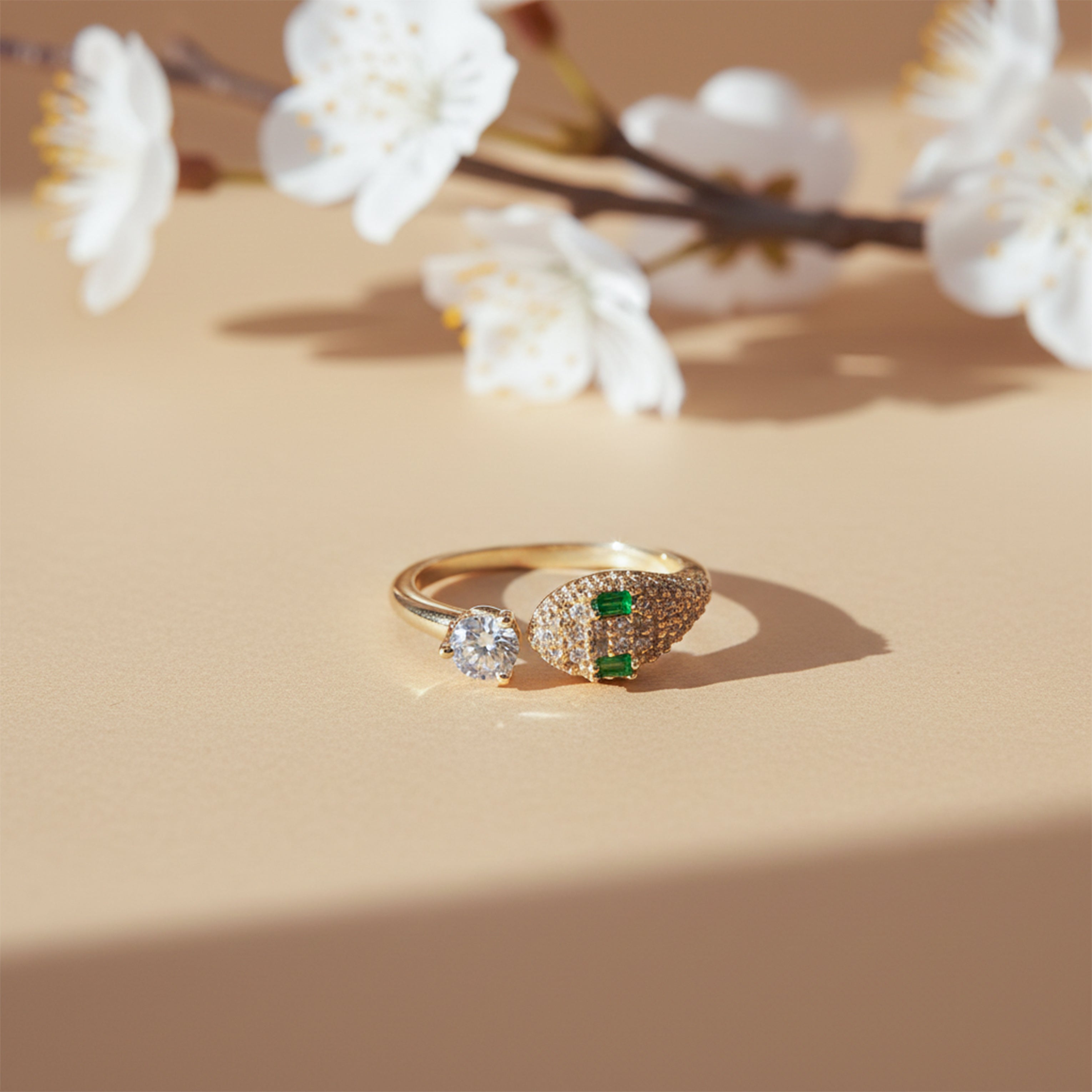 Emerald Serpent Luxe Ring GWR -79