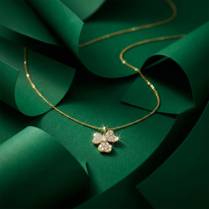 Clover Bloom Pendant Necklace GWN -125
