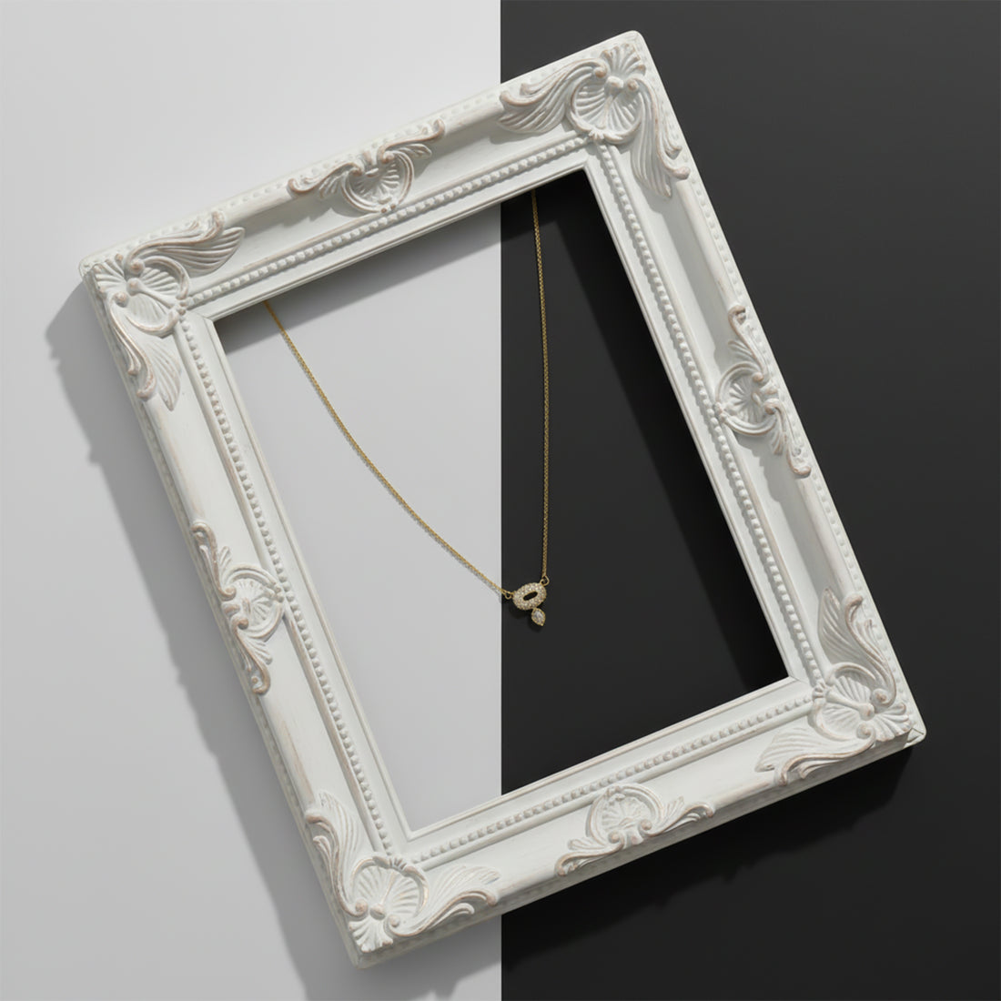 Crystal Oval Pendant Necklace GWN -55