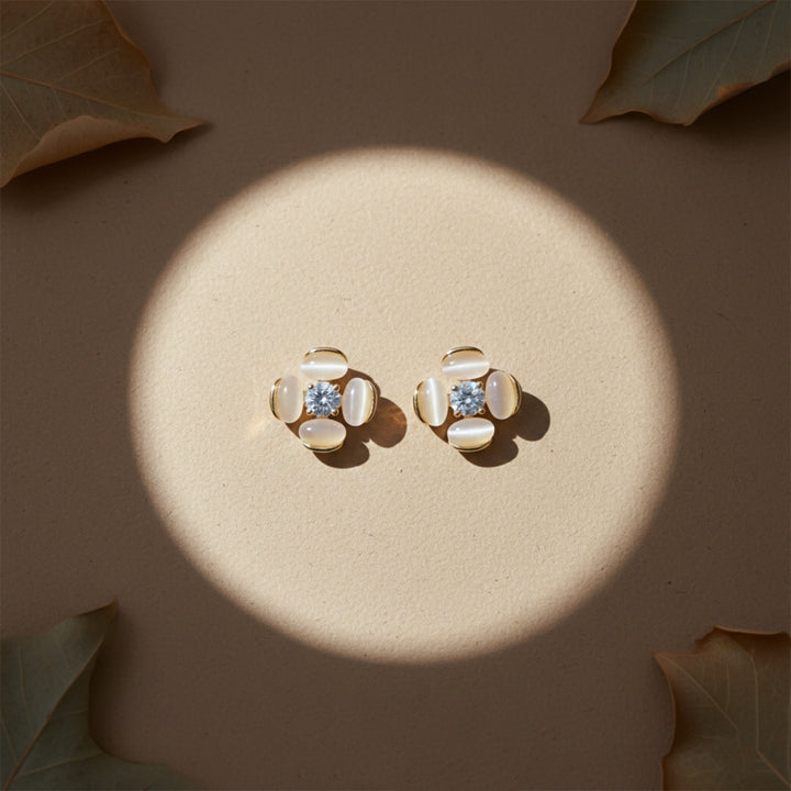 Petal Crystal Stud Earrings GWE -107