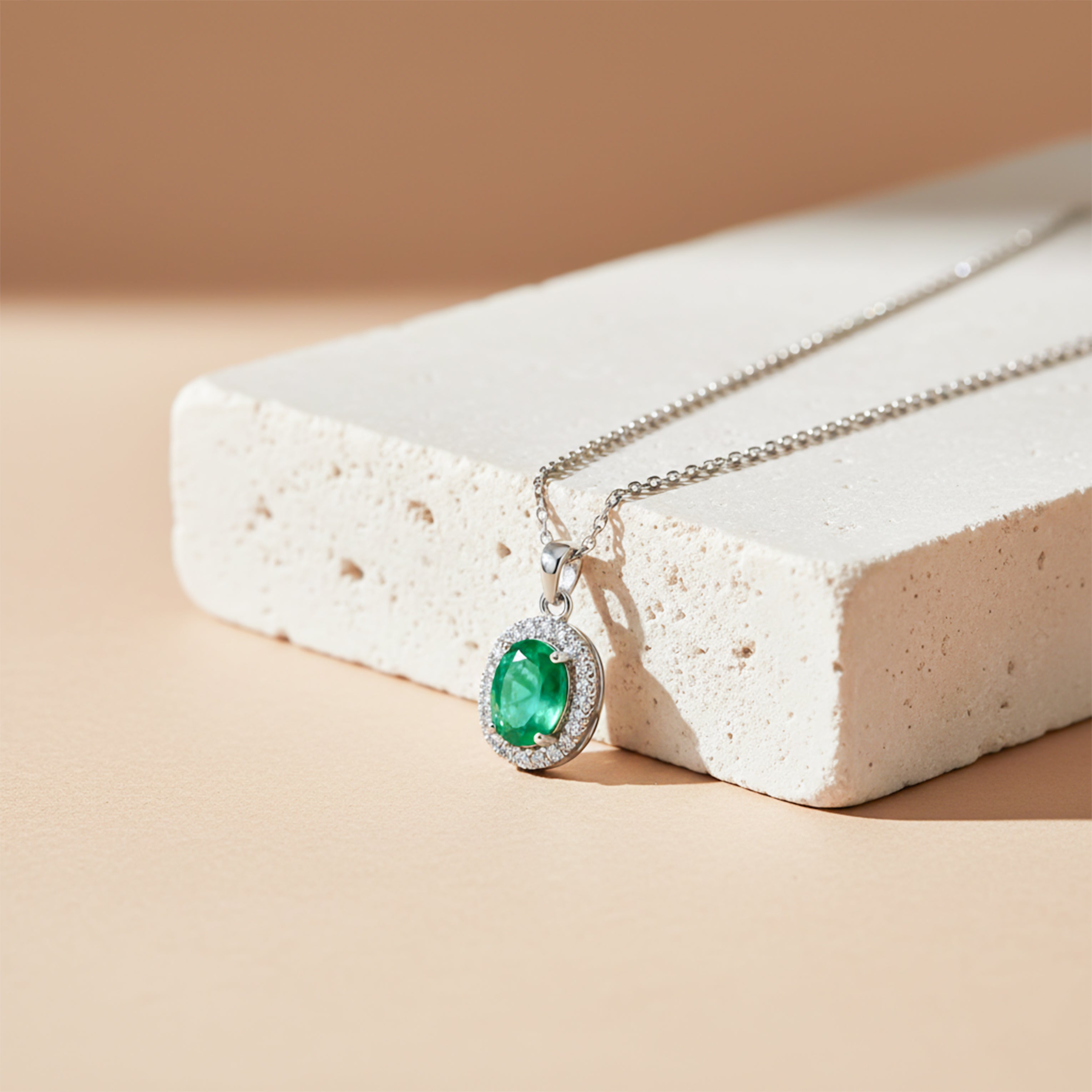 Emerald Halo Pendant Necklace GWN -145