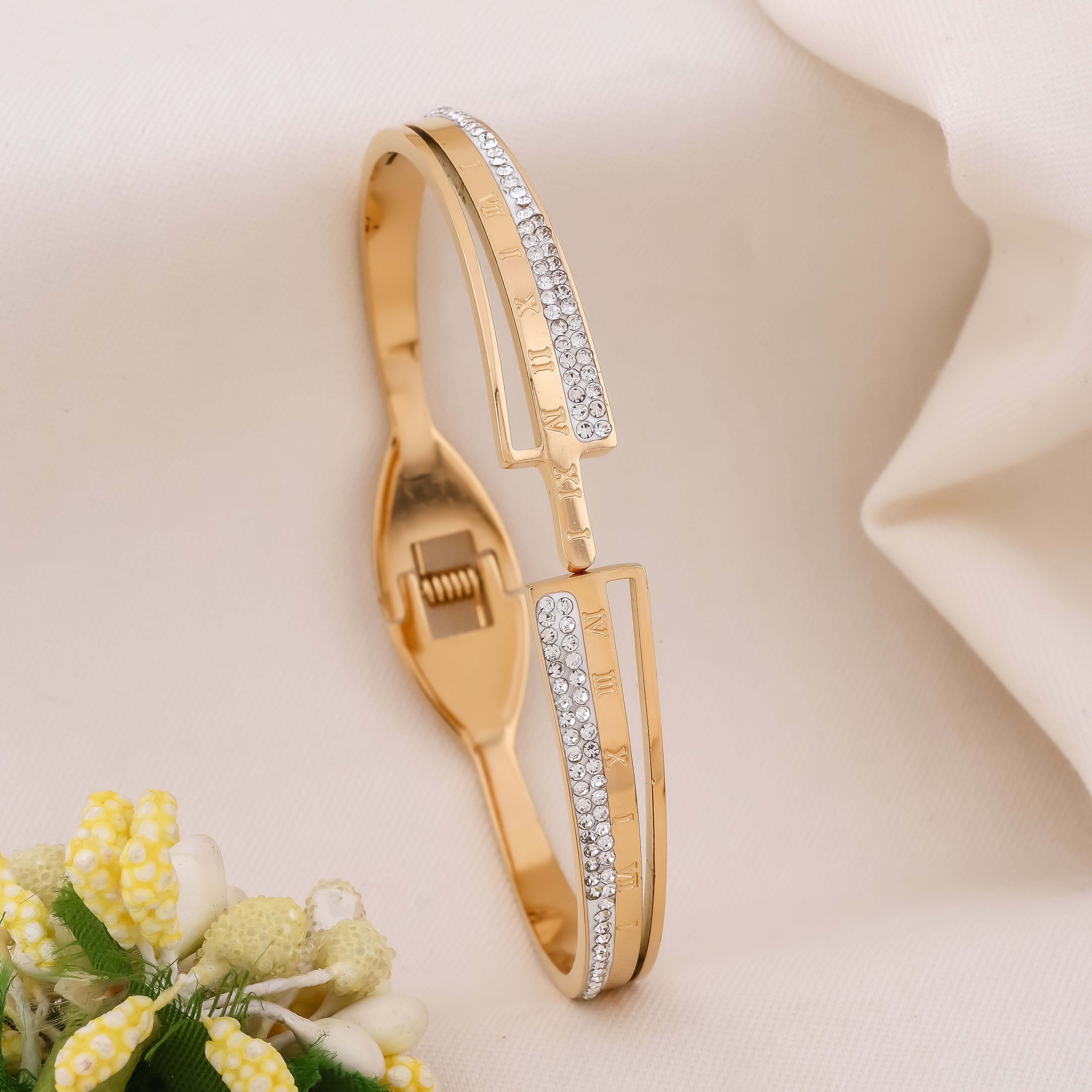 Aarohi Women Gold-Plated Diamond  Kada Bracelet - Ginostone