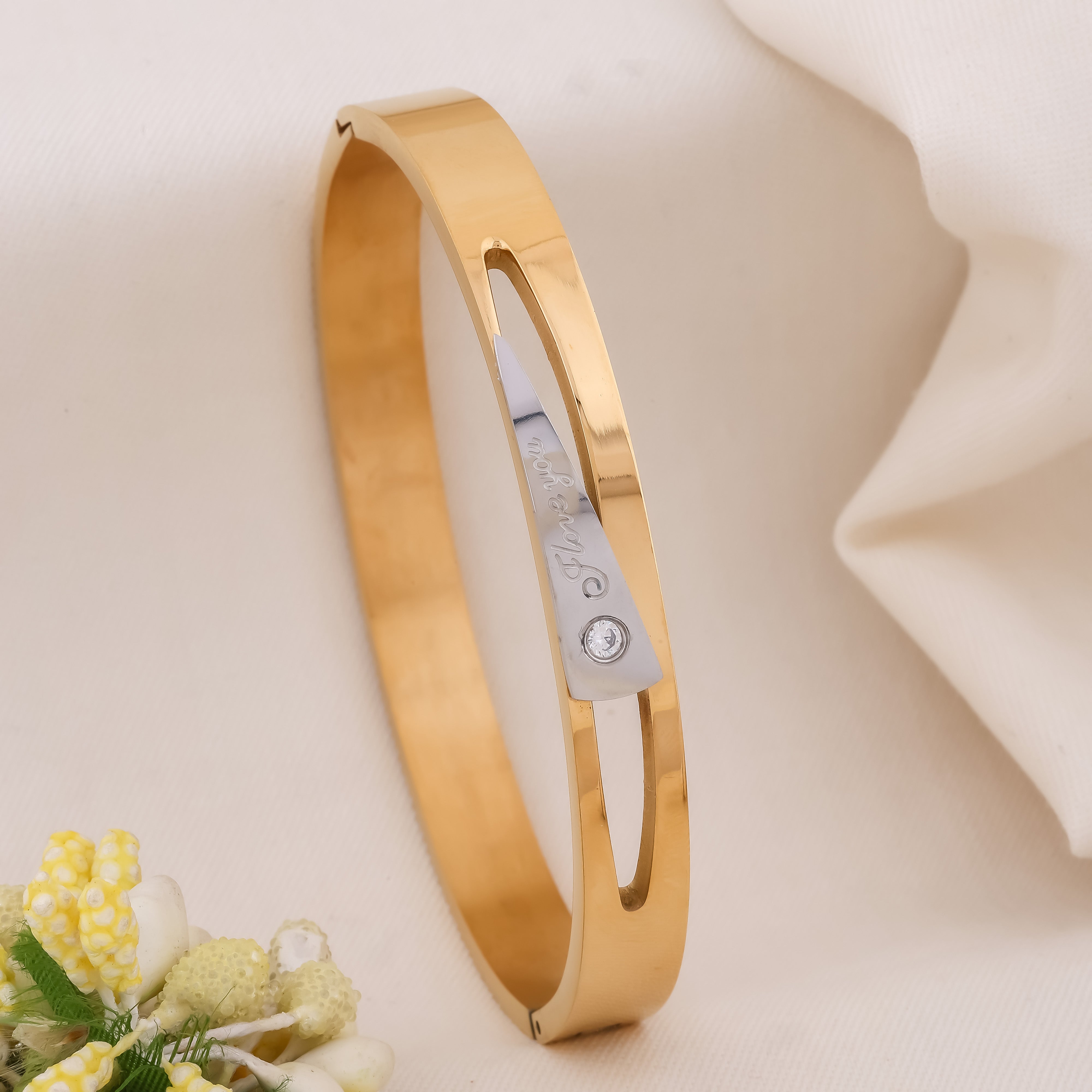 Ansh Gold Kada For Men - Ginostone