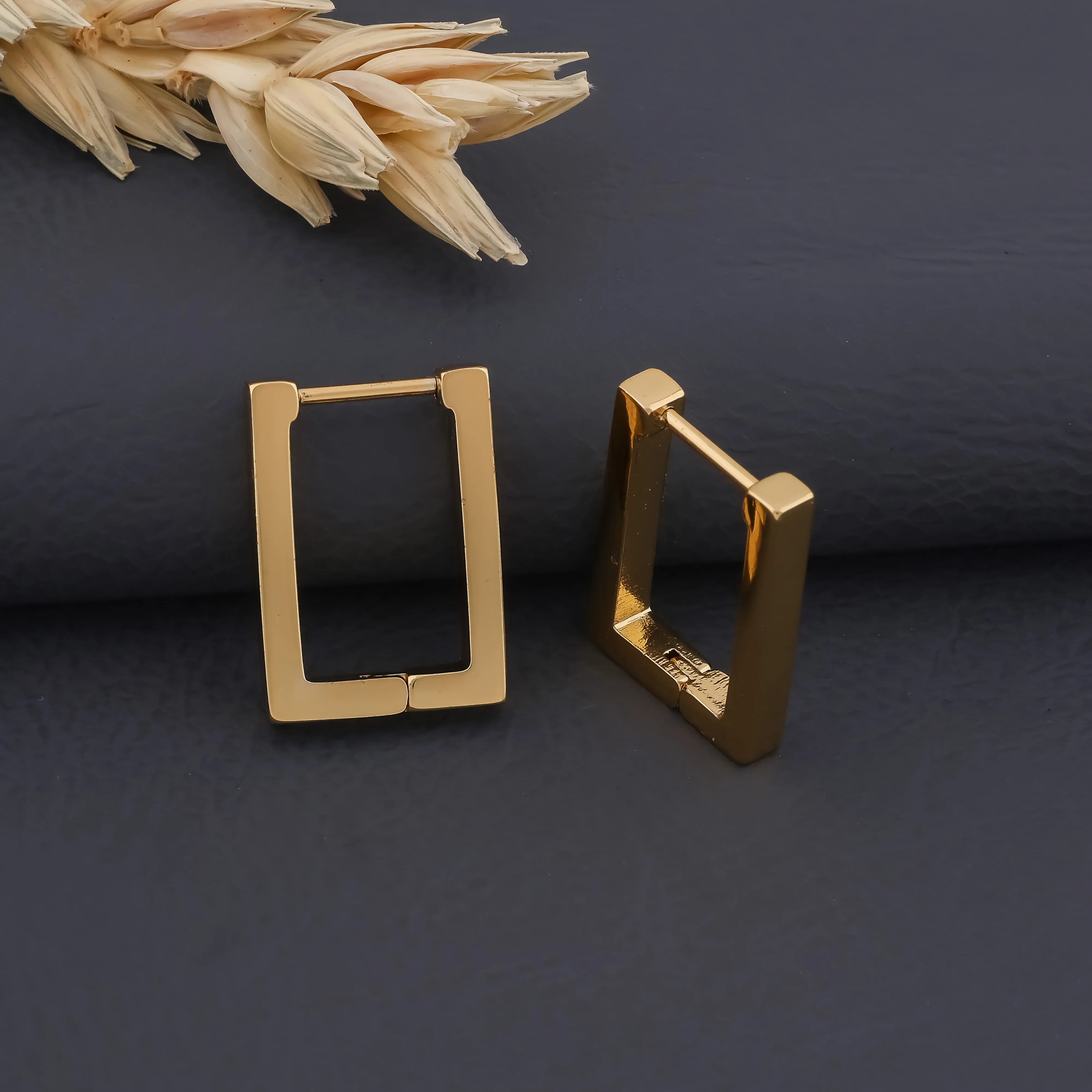 Classic Square Earring - Ginostone
