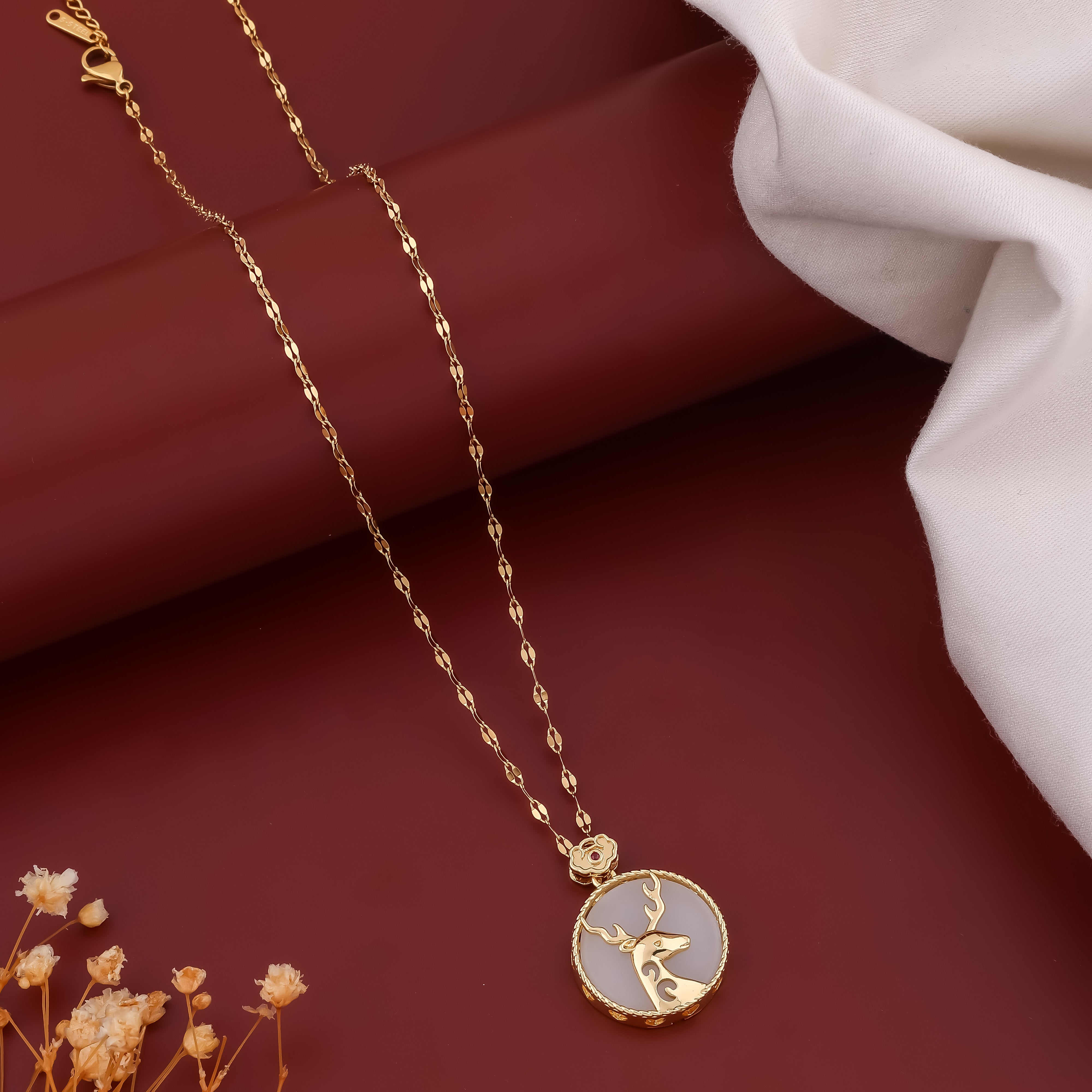 Deer Galaxy chain Pendant necklace - Ginostone