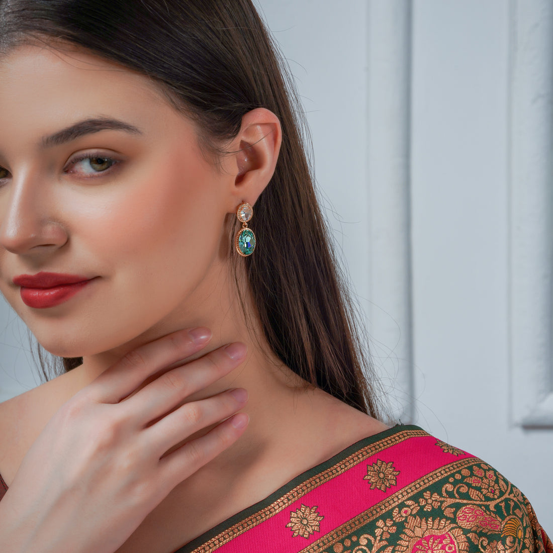 Green Elegance Womens Earring