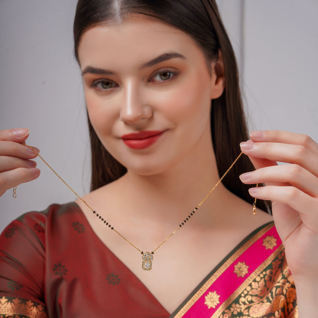 Aarya Mangalsutra  For Women