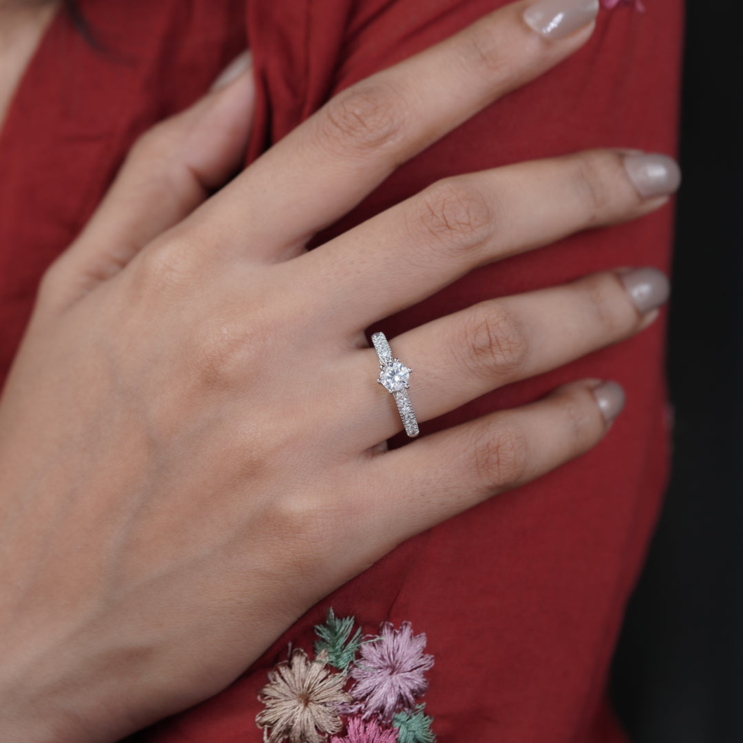 Pari Pave Womens Ring