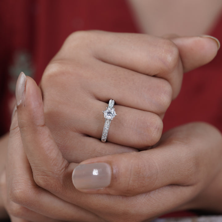 Pari Pave Womens Ring