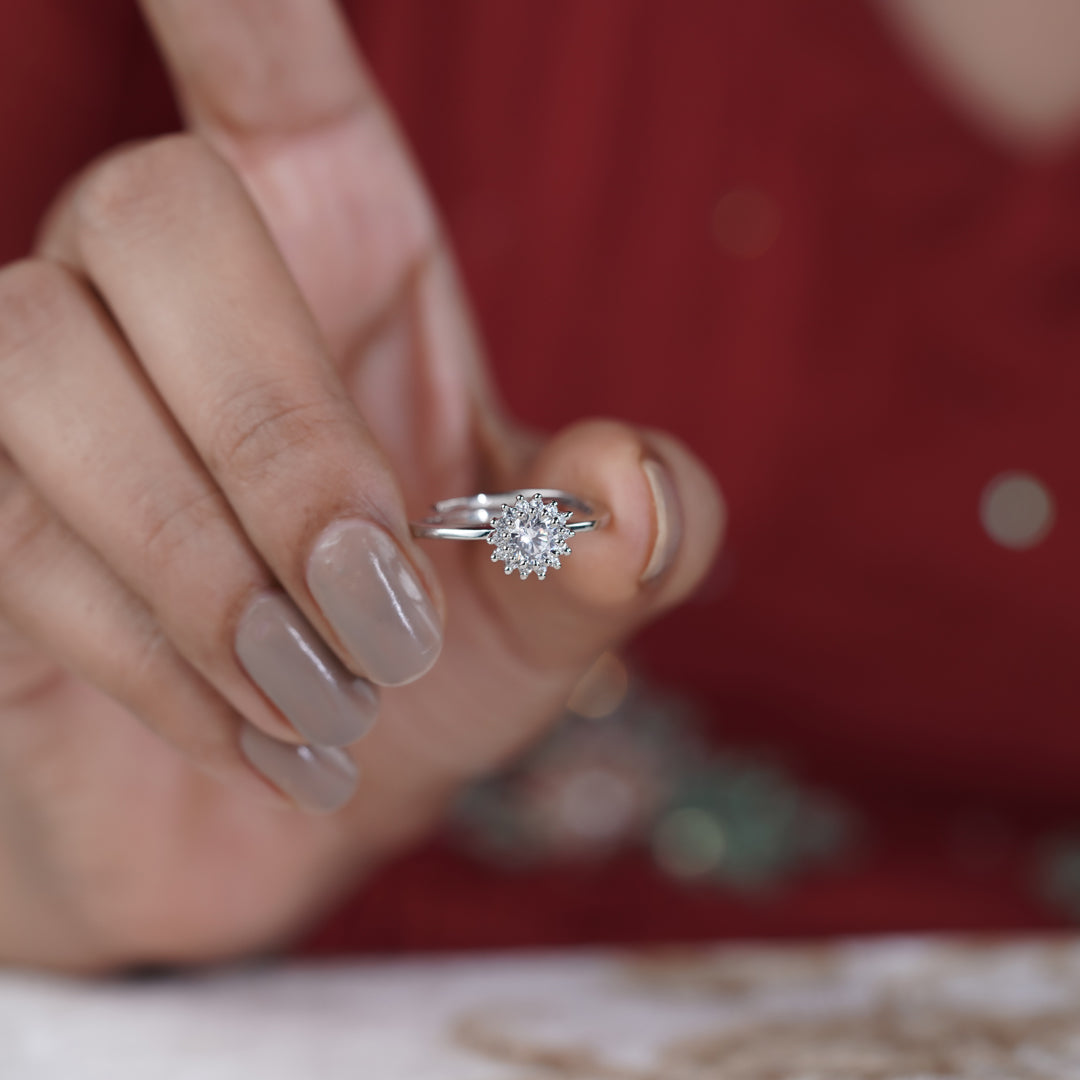 Zarina Bloom Womens Ring