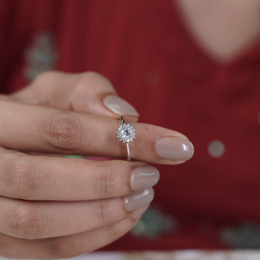 Zarina Bloom Womens Ring