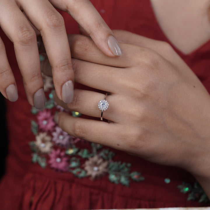 Zarina Bloom Womens Ring