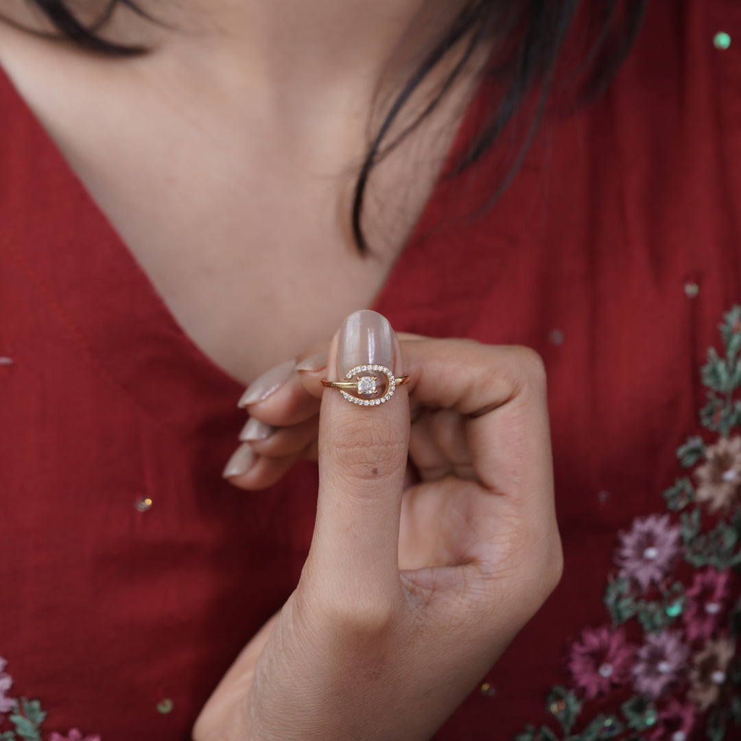 Aura Band Womens Ring