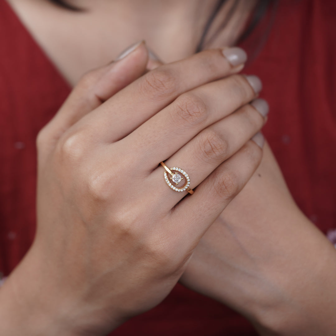 Aura Band Womens Ring