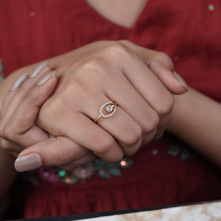 Aura Band Womens Ring