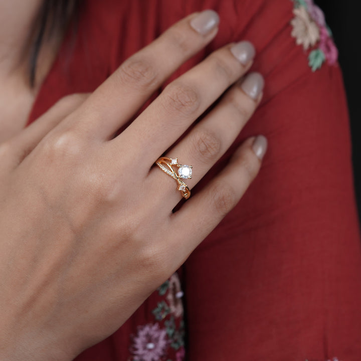 Sneh Knot Womens Ring GWR -91