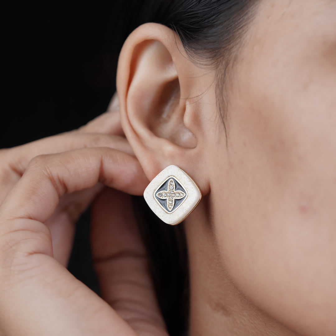 Falak Womens Earring