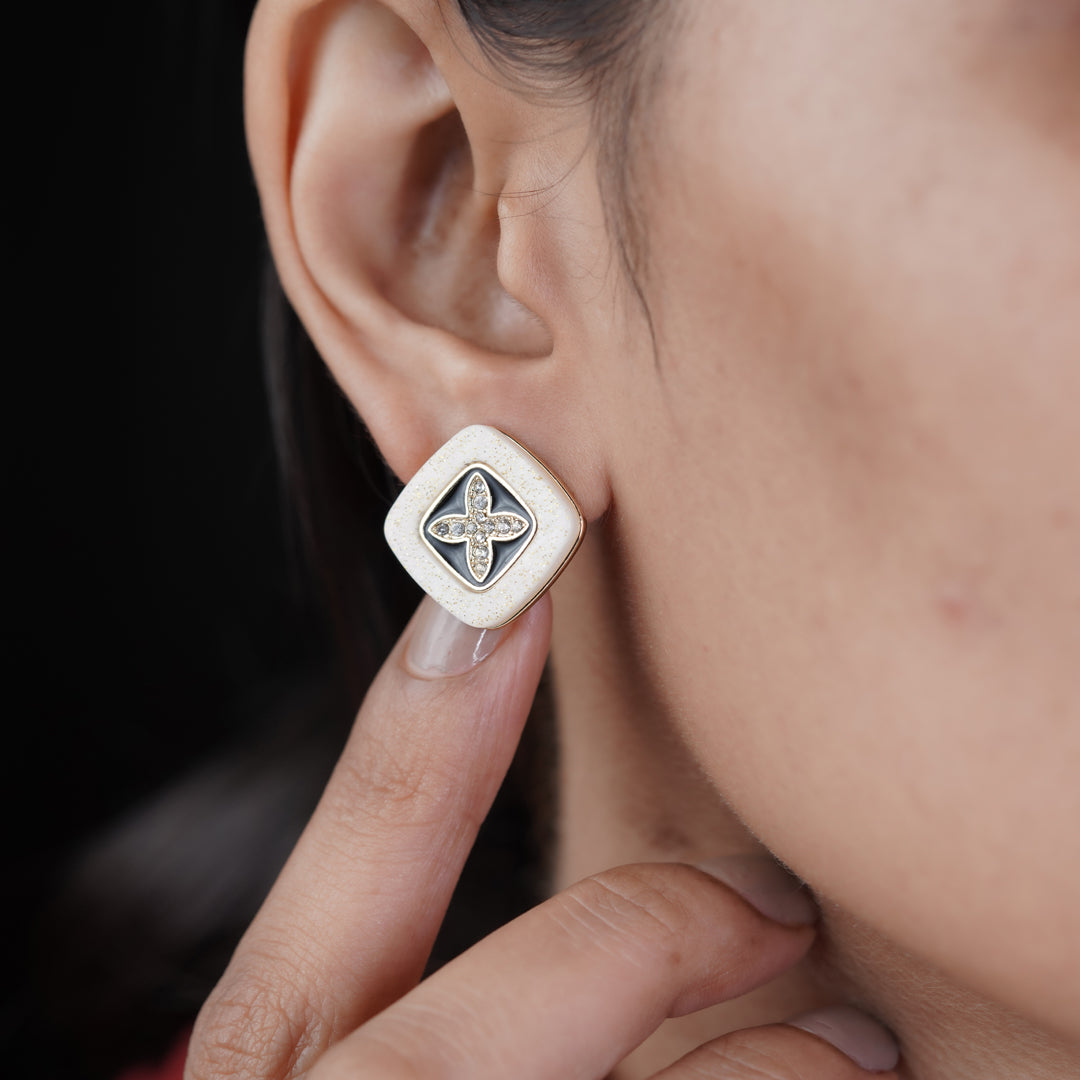 Falak Womens Earring