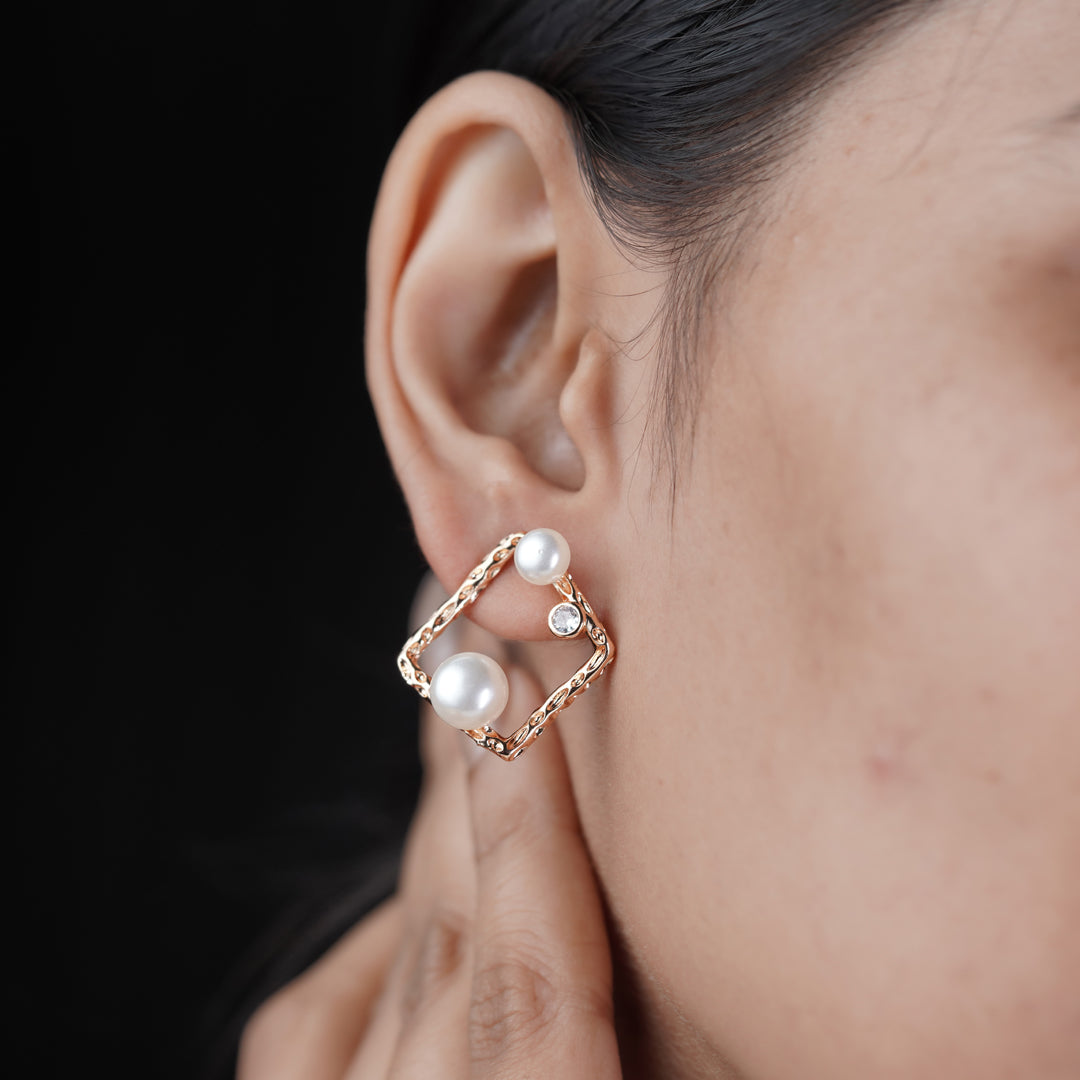 Chandini Pearl Earring