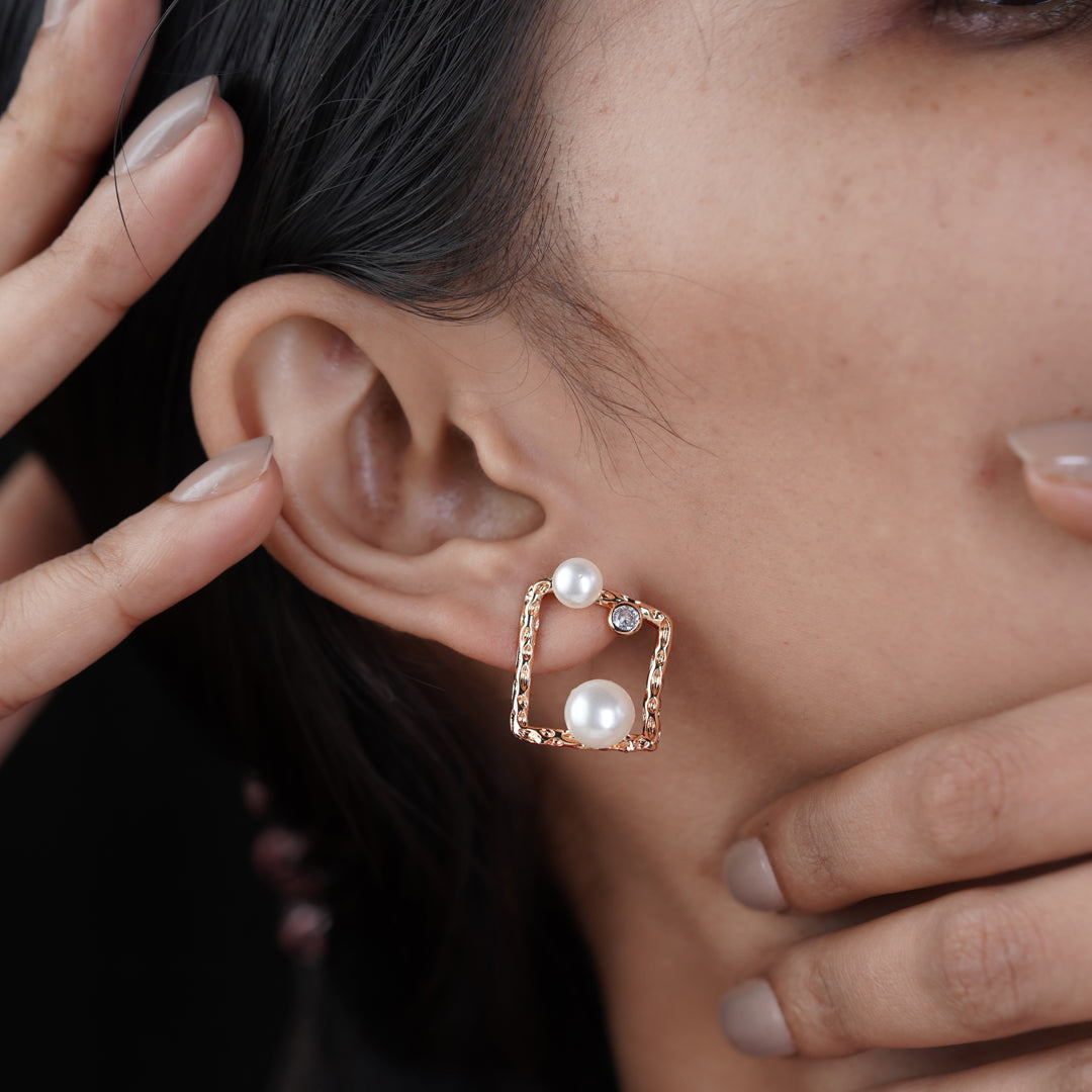 Chandini Pearl Earring