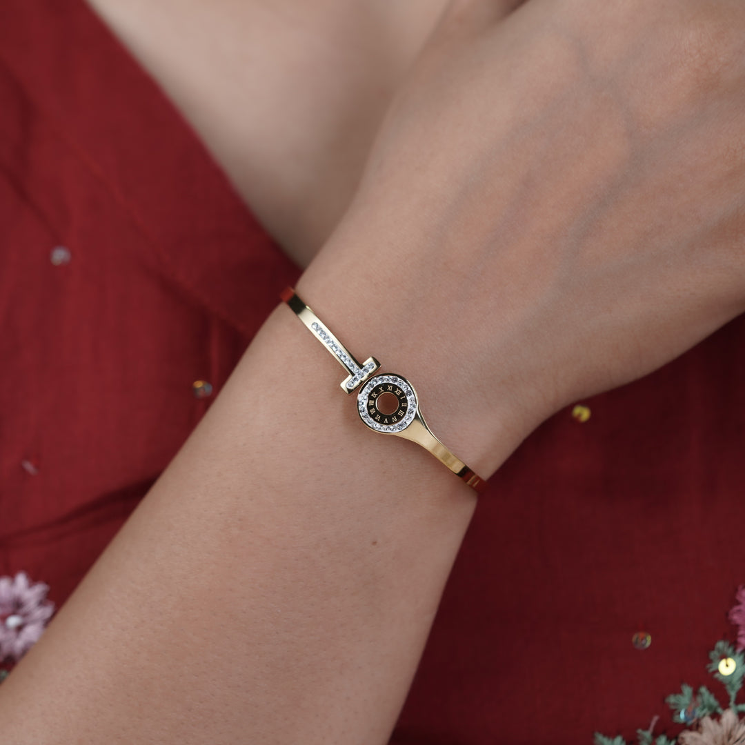 Gayatri Womens Kada