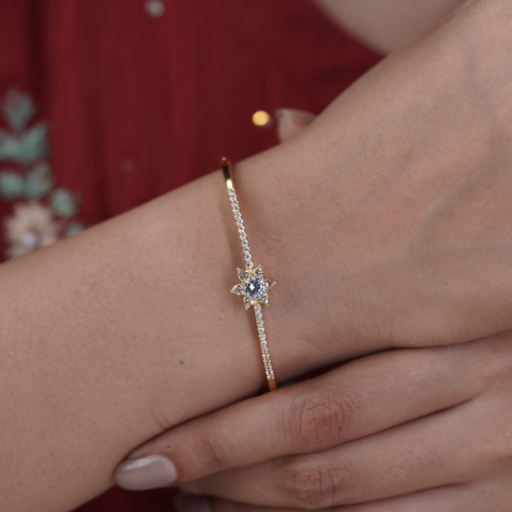 Vaishnavi Womens Kada