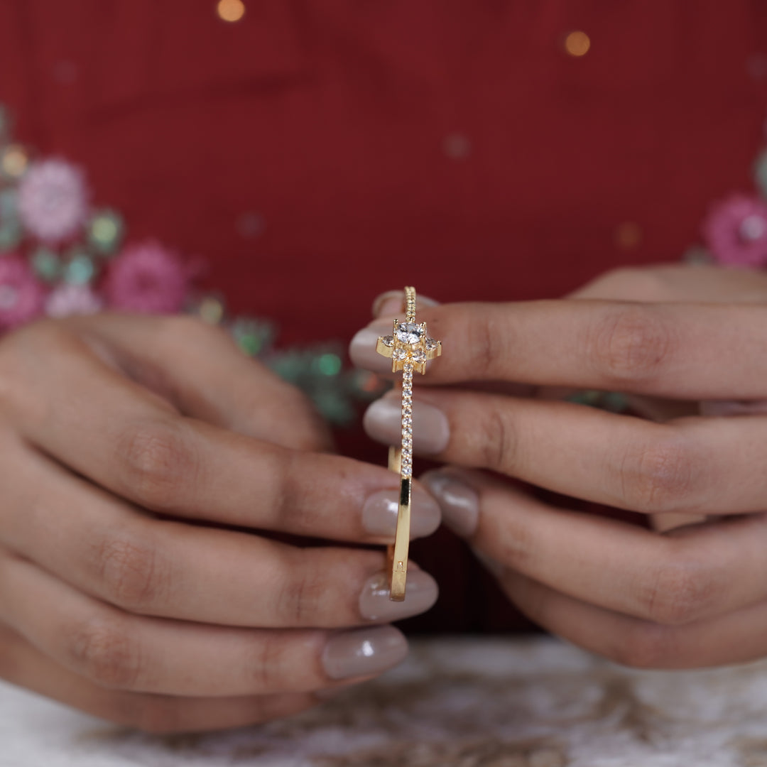 Vaishnavi Womens Kada