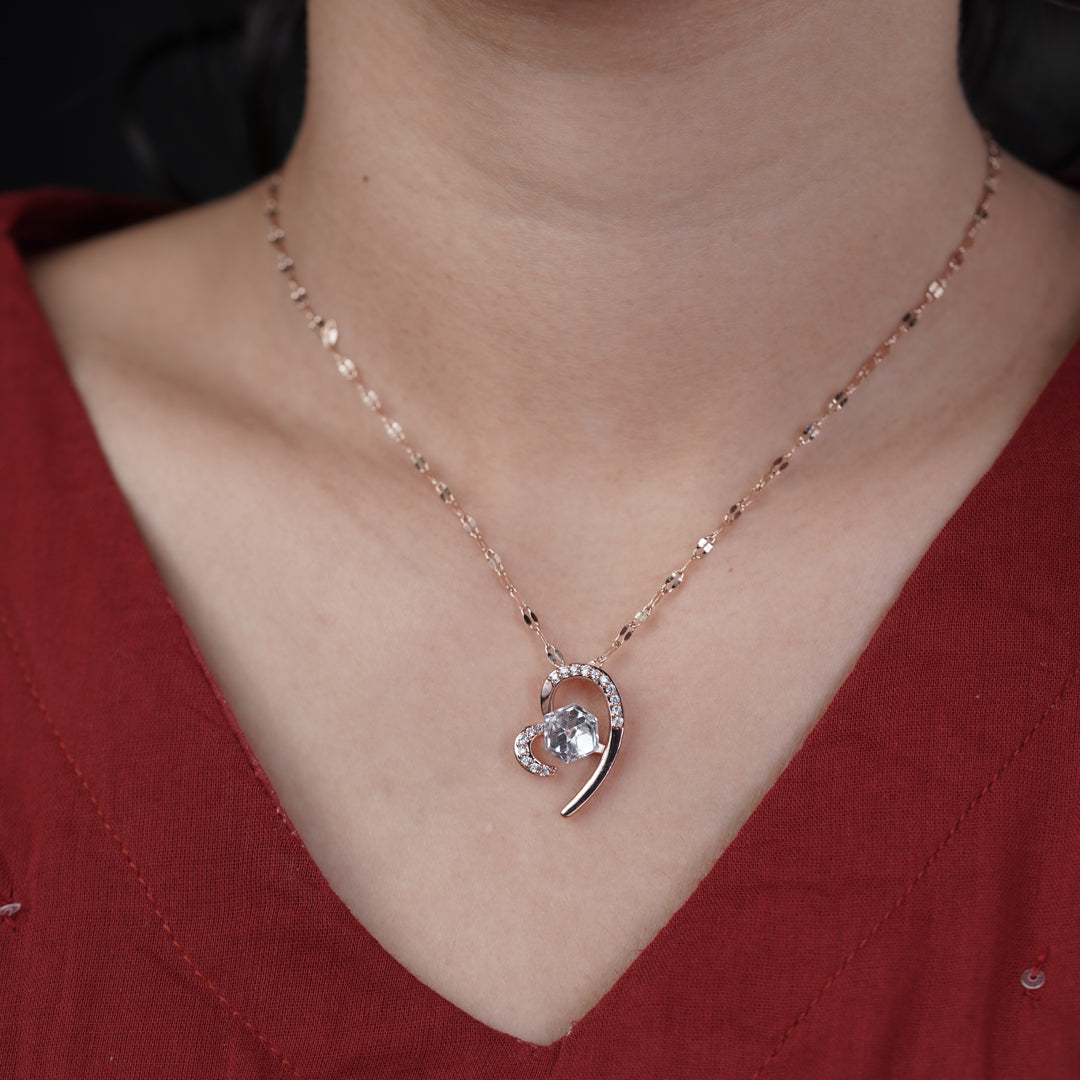 Zaria Womens Neckless