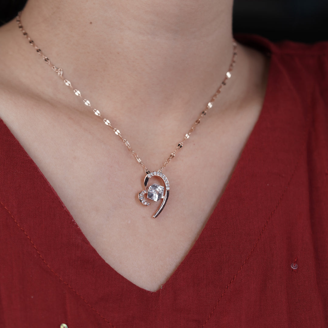 Zaria Womens Neckless