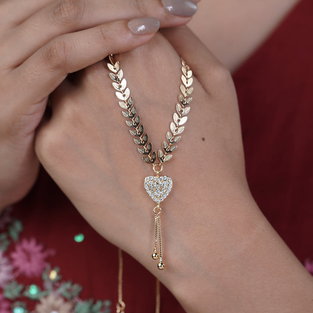 Yama Womens Neckless