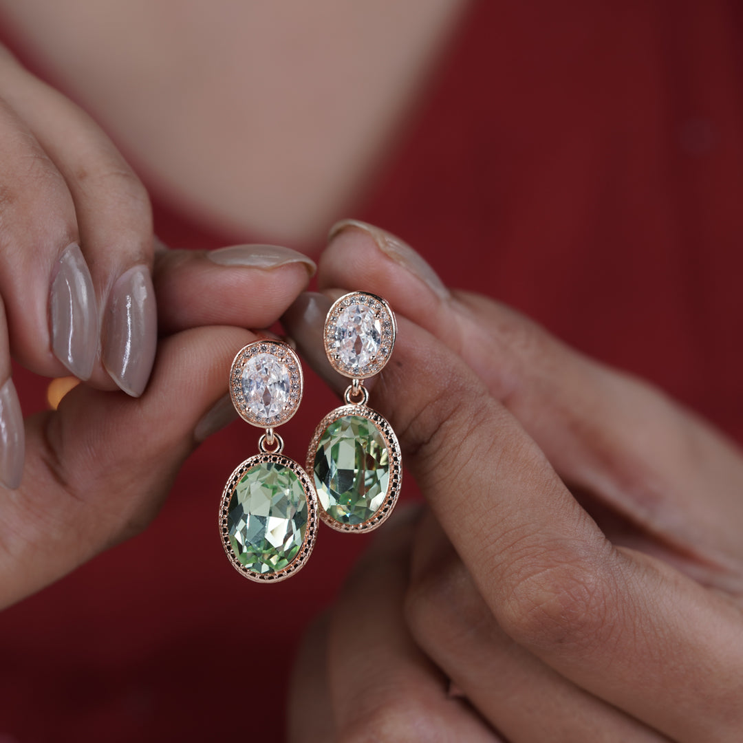 Olivia Womens Earring