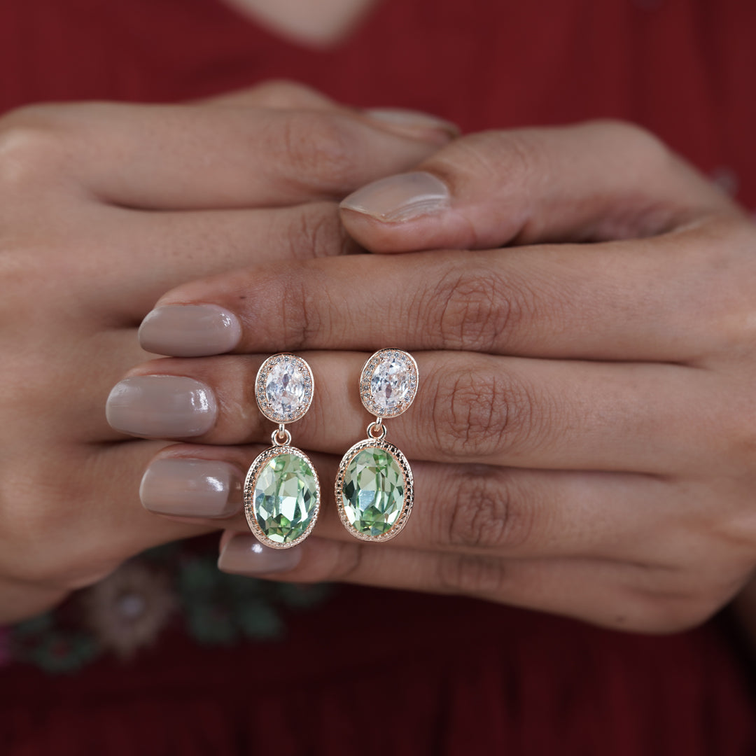 Olivia Womens Earring