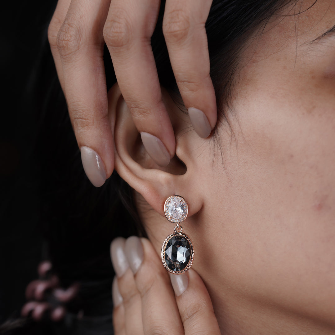 Sophia Womens Earring