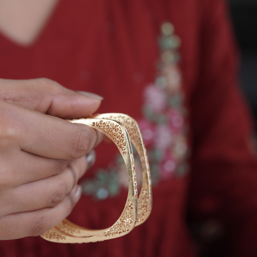 Narmada Womens Bangles Set Of 2