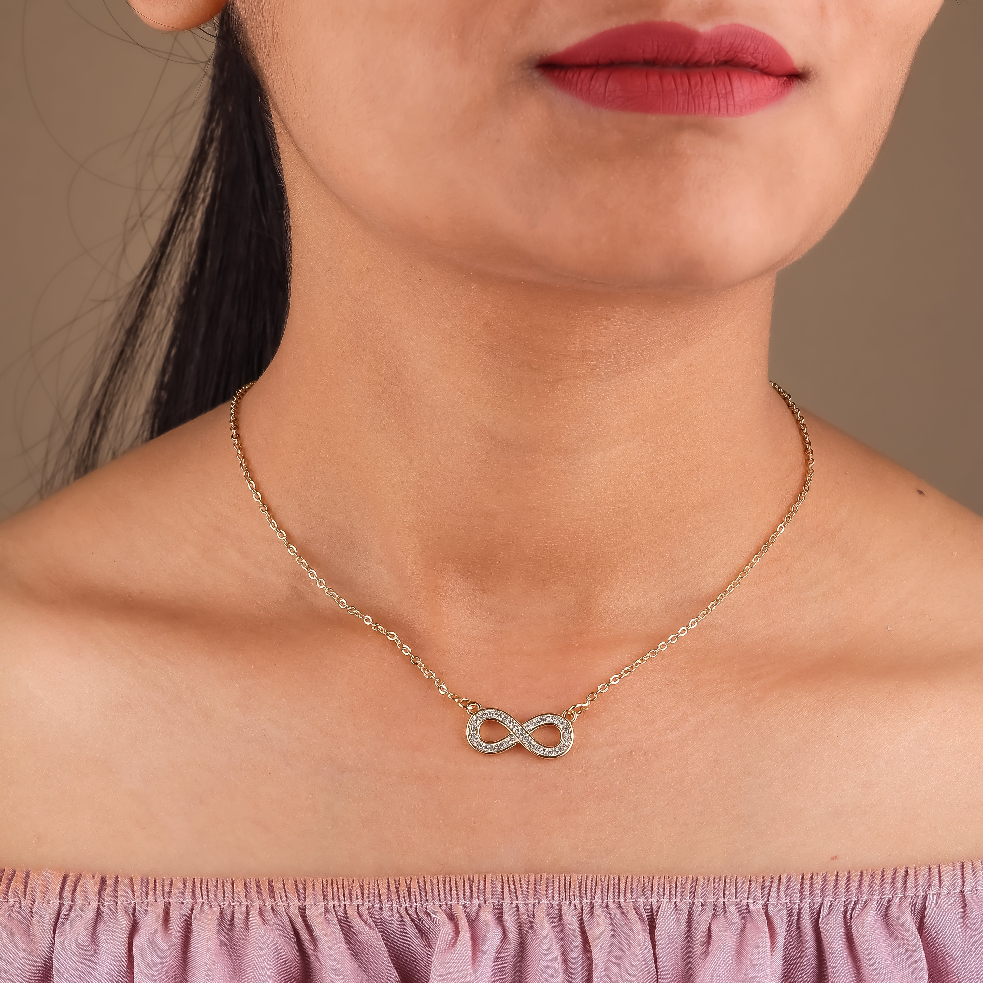 Lisha Infinity chain Pendant necklace - Ginostone